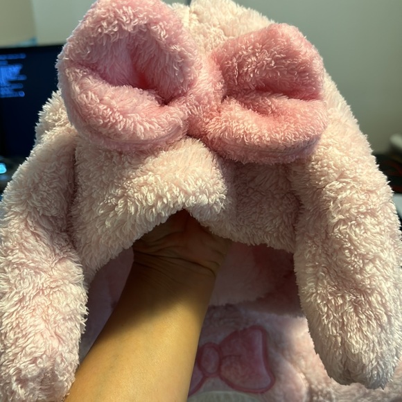 **SOLD** My Melody Sanrio Bow Sweater - Picture 5 of 9